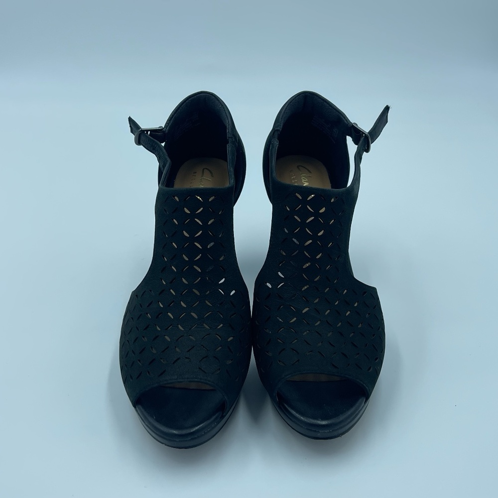 Clarks Heel Sandals 7.5M